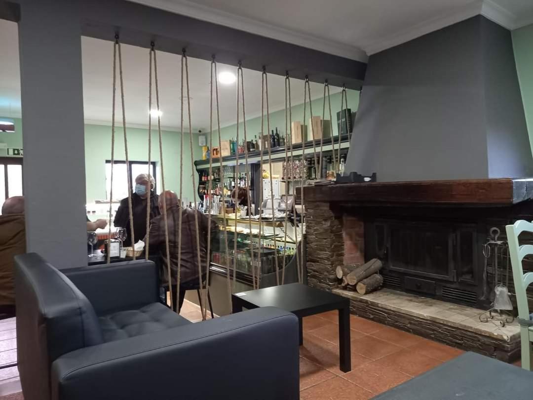 D'Aqui E D'Acola - Pardieiros Buitenkant foto