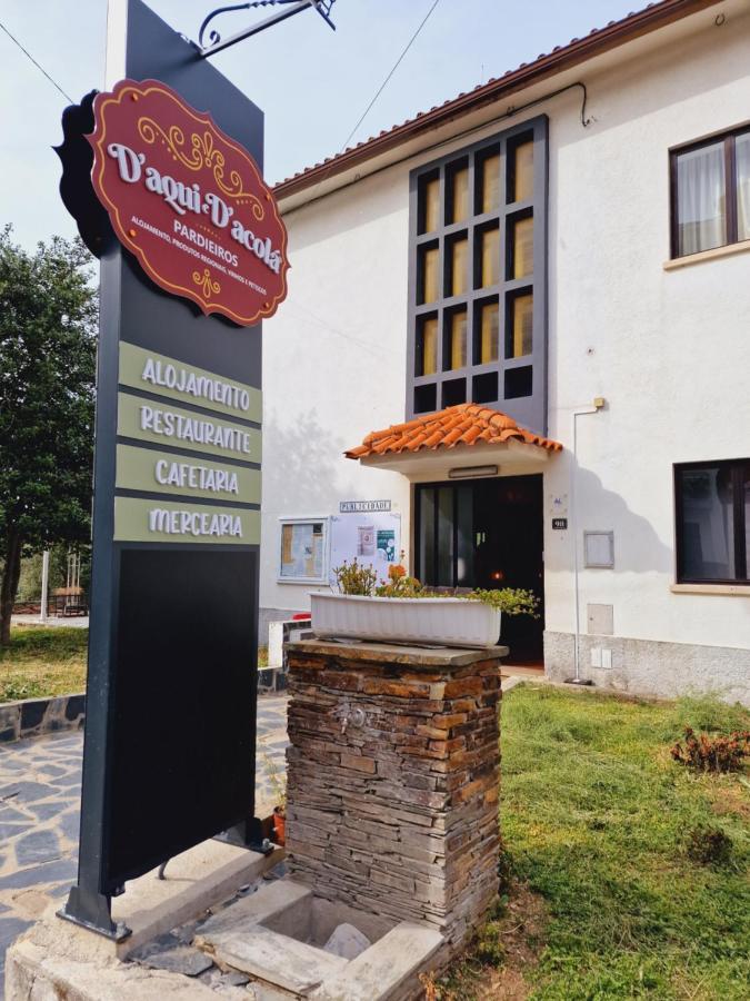 D'Aqui E D'Acola - Pardieiros Buitenkant foto